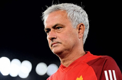 İşte Mourinho'nun Fenerbahçe'de çalışacağı ekibi! 20 yıllık dostu da geliyor 