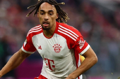 Kompany Sacha Boey konusunda ümitli