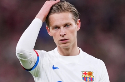 Frenkie de Jong ayağını bırakacak!