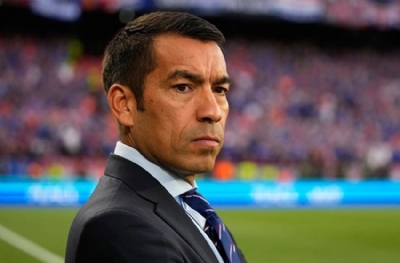 van Bronckhorst, Beşiktaşlıların içine kurt düşürdü! 'Görüşme halindeyim'