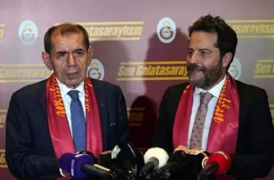 Özbek’ten Erden Timur’a: Tutunacak bir dal ararsan mutlaka bulursun