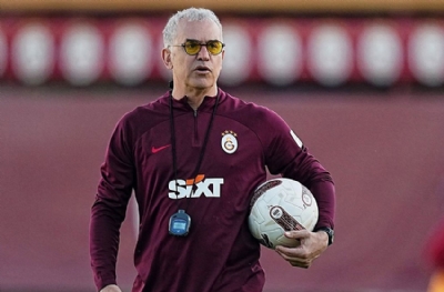 Okan Buruk'un bir numarası Fenerbahçeli mi? Fenerbahçe'de her bölümde çalıştı