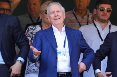 Fenerbahçe'de gerginlik tavan yaptı! 'Topluca kongre giriş kartı dağıtıldığı'
