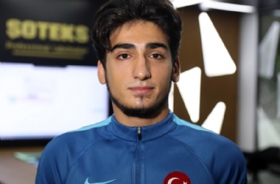 Para triatlet Uğurcan Özer altın madalya kazandı