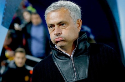 Mourinho ilk kez isim verdi! Stoper transferinde Liverpool'la yarış