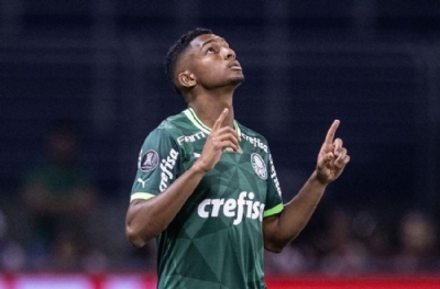 West Ham Luis Guilherme'yi renklerine bağladı