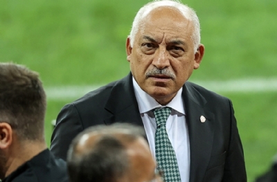 Büyükekşi aynı ortamda Mourinho'nun arkasından iş çevirdi! Sürpriz görüşme