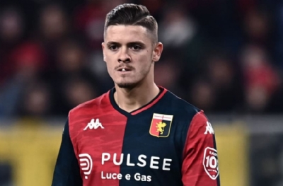 Vitinha Genoa'da kaldı