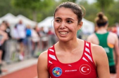 Milli sporcudan büyük başarı