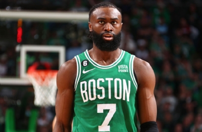 “Jaylen Brown ödülü hak etti”
