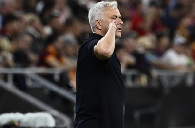 5 Ağustos 2023'te Mourinho: Batshuayi'yi istiyorum! 21 Haziran 2024 Mourinho: İstemiyorum