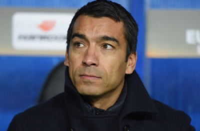 van Bronckhorst elinden tuttu şampiyonluklar kazandırdı! Beşiktaş'a getiriyor