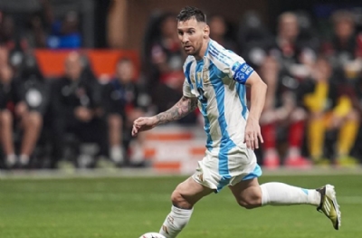 Arjantin 3 puanla başladı! Messi'den bir ilk! 
