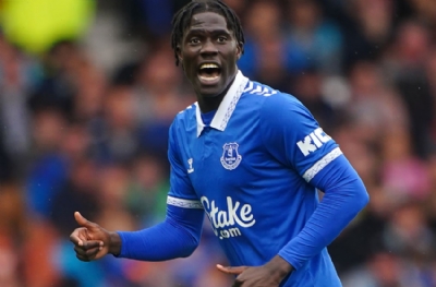 Barcelona Amadou Onana hamlesini yapacak