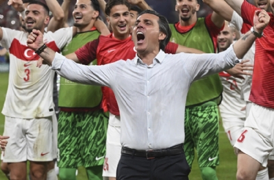Vincenzo Montella: Tarihi bir başarıya imza attık