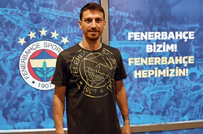 Mourinho geldi işler değişti! Mert Hakan Yandaş 'komutan'lığını devretti