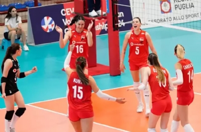  Türkiye - Ukrayna maç sonucu: 3-0