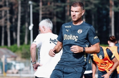 Fenerbahçe Haberi | Dzeko çılgınlığı! İdmanda 3 bin kişi tezahürat yaptı! 20 bin kombine sattırdı