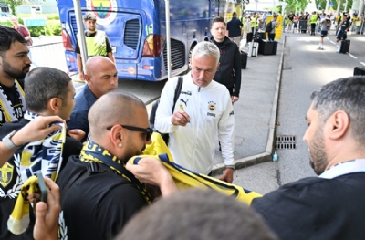  Fenerbahçe, Avusturya'ya indi