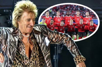 Rod Stewart'ı da yendik