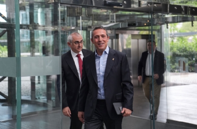 SÜPER LİG HABERLERİ I Ali Koç görevi bırakmıştı! Resmen ilan etti! İşte başkanlık için ilk aday
