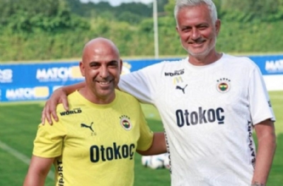 Jose Mourinho, Zeki Murat Göle'yi paylaştı