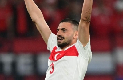 Merih Demiral'a İsviçreli eski futbolcudan destek!