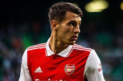 Arsenal, Jakub Kiwior'un biletini kesti