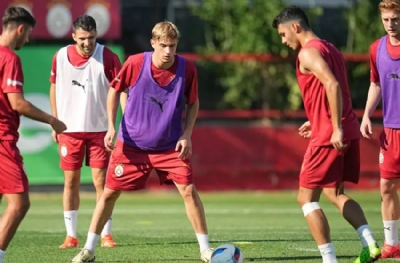 Galatasaray, Avusturya'da ilk antrenmanını yaptı