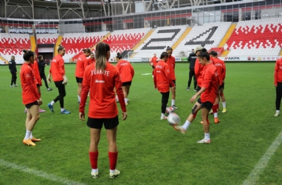 Milliler'in İsviçre sınavı