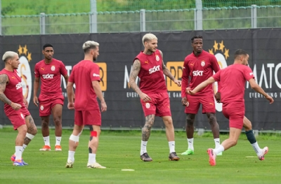 Galatasaray'da yeni sezon mesaisi sürdü