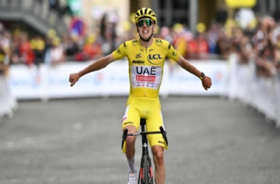Fransa'da kazanan Tadej Pogacar