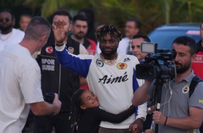 Ve Saint-Maximin geldi! Önce Wesley sonra Premier Lig yıldızı Fenerbahçe'ye yazıldı
