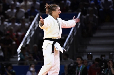 Judoda kadınlar 63 kiloda altın madalya Slovenya'nın