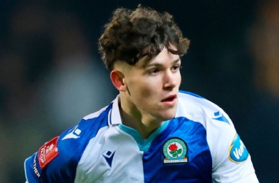 Newcastle United'a 16'lık ön libero
