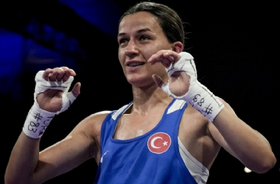 Hatice Akbaş yarı finalde