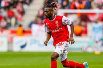 Nottingham Bradley Locko için çabalıyor