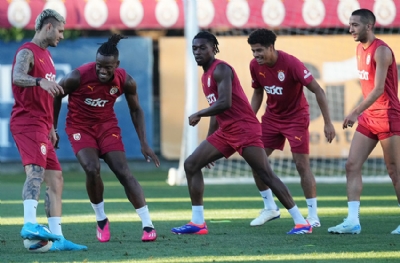 Galatasaray'da Konyaspor mesaisi sürdü
