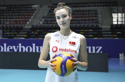 20 Yaş Altı Kadın Voleybol Milli Takımı'nda hedef Avrupa Şampiyonluğu