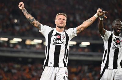 Babası: Immobile kral olur