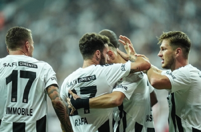 Beşiktaş'ın efsane üçlüsü Metin-Ali-Feyyaz'a rakip çıktı! İşte yeni efsane üçlü