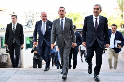 Önce CHP sonra MHP! Ali Koç'tan sürpriz hamleler