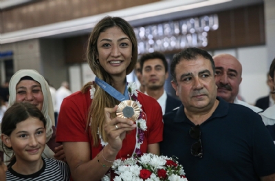 Nafia Kuş Aydın'dan altın sözü