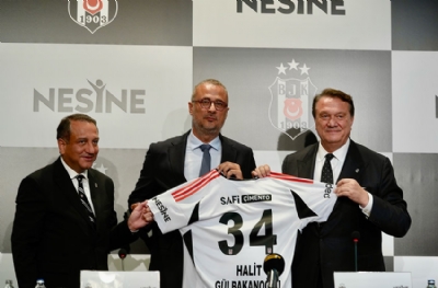 Beşiktaş'tan imza geldi