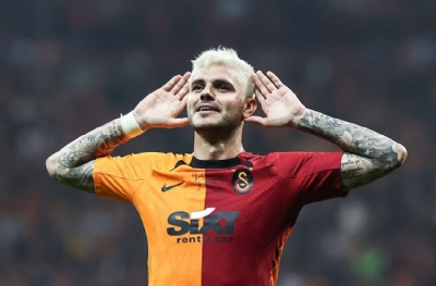  Icardi'nin arabası Young Boys'u katladı!