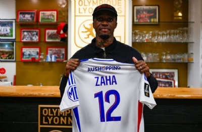 Lyon Wilfred Zaha'nın transferini açıkladı