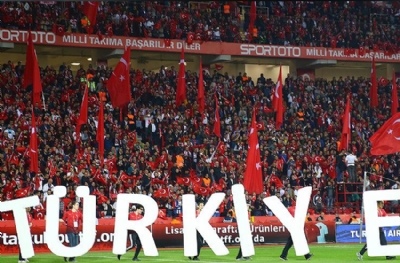 Türkiye-İzlanda maçının öncelikli bilet satışları başladı
