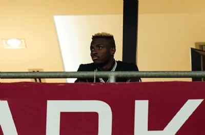 Victor Osimhen tribünde