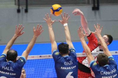 Arkas Spor - Steaua Bükreş: 3-1