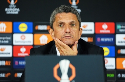 Razvan Lucescu'dan Galatasaray'a methiyeler